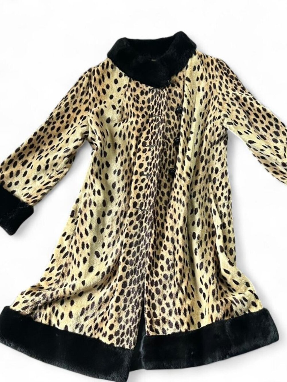 Vintage 70s 60s 80s  Leopard print fur coat with fur trim leopardprint safari